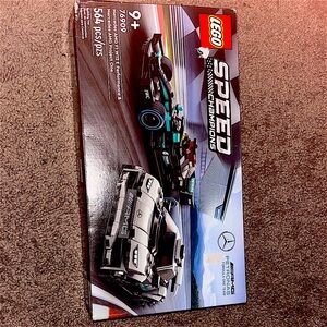 LEGO Speed Champions Mercedes Racing Set - Black and White